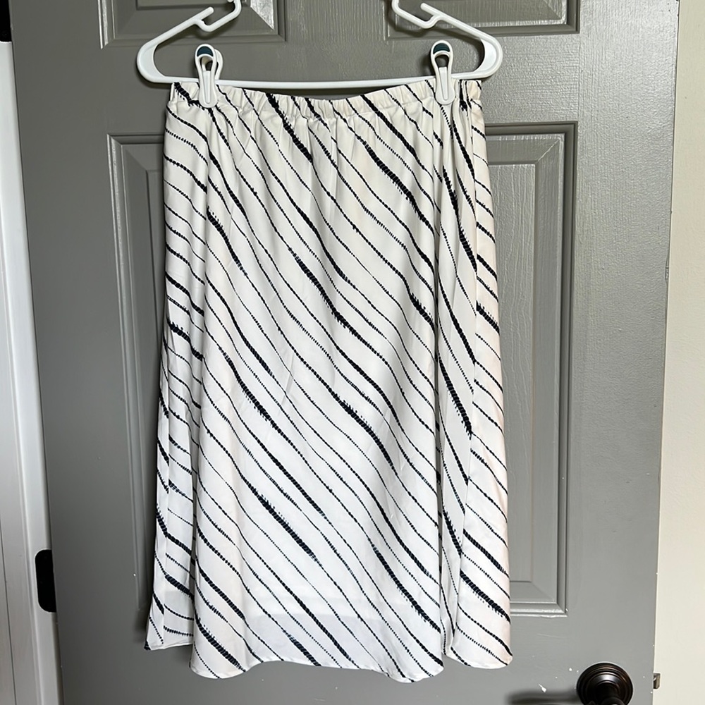 Banana republic skirt- size medium